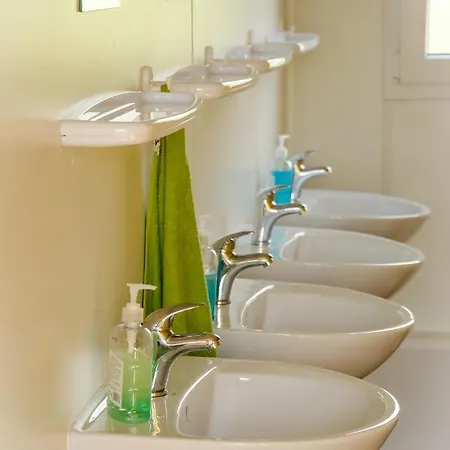 مكان تخييم Kemp Decin *